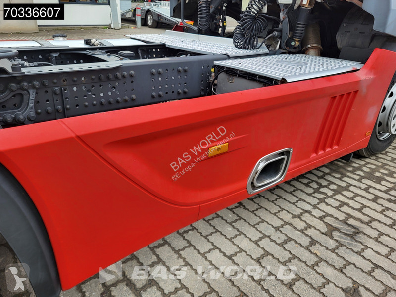 Nyergesvontató Mercedes 1840 4X2 StreamSpace...