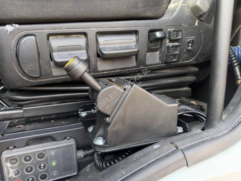 Iveco 490 tractor unit