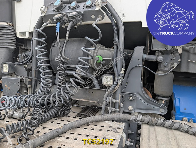 Renault T 480 tractor unit