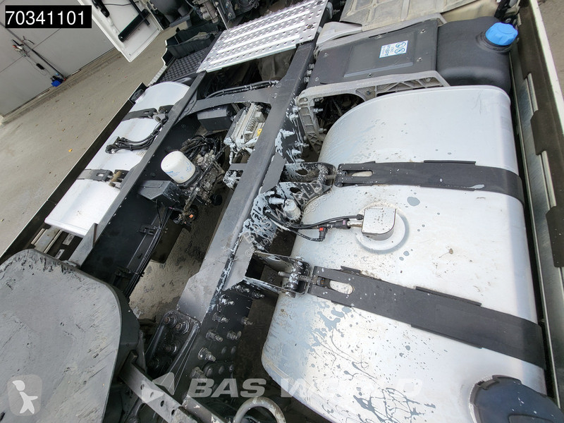 Traktor Volvo FM 460 4X2 Globe APK 09-2027 2x...