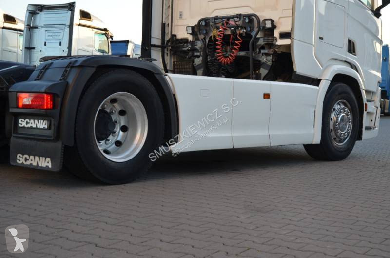 Tahač Scania 500
