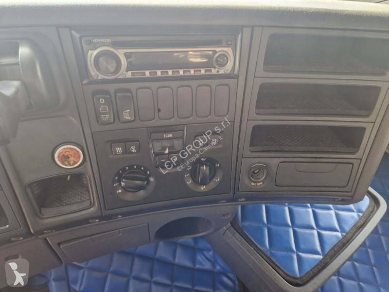 Nyergesvontató Scania 500