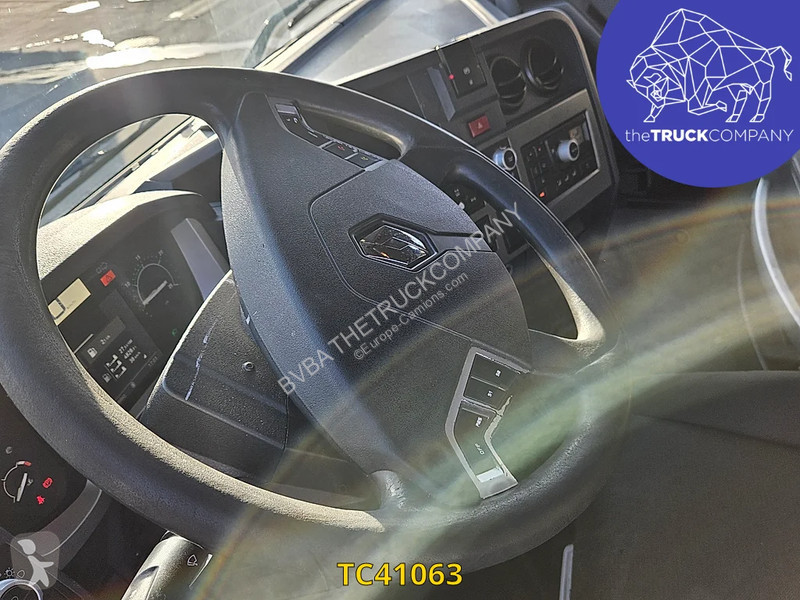 Traktor Renault T 440