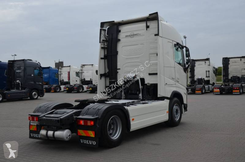Nyergesvontató Volvo 500 Globetrotter