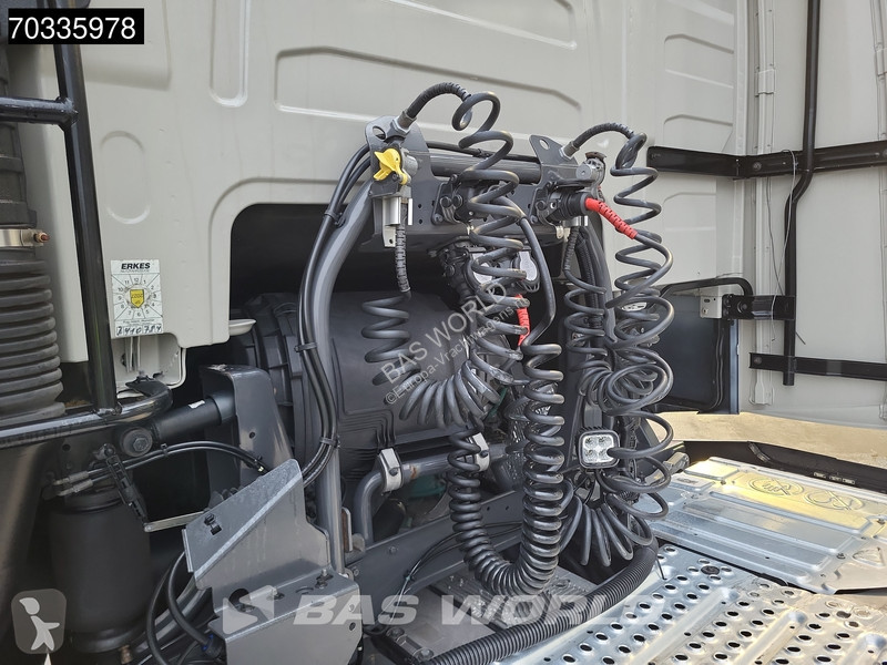 Cabeza tractora Volvo 500  4X2 XL Retarder 2x...