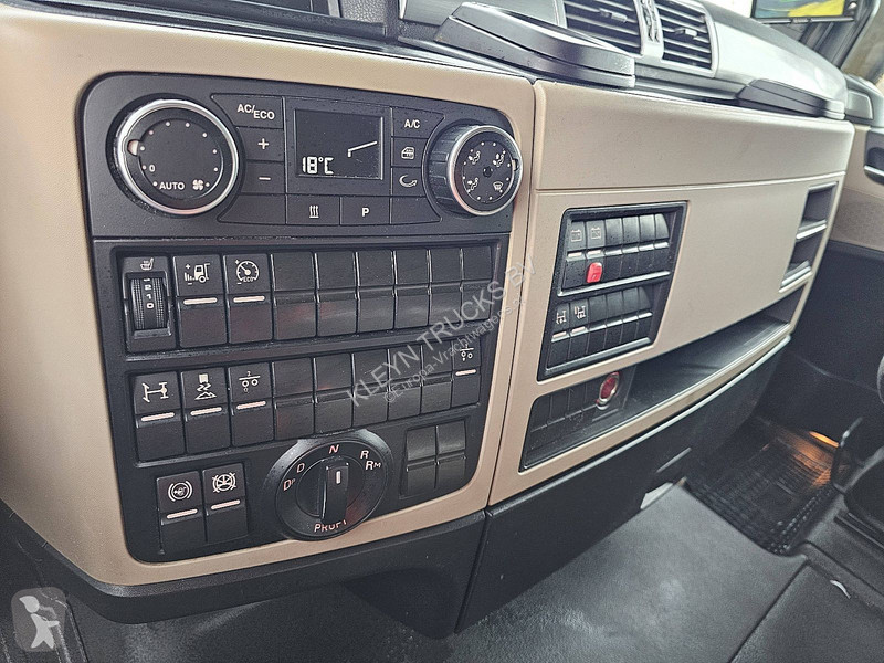 Traktor MAN 18.470