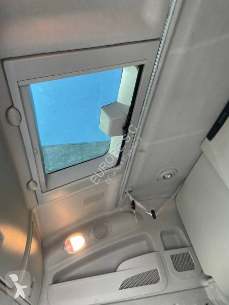 Cabeza tractora Iveco