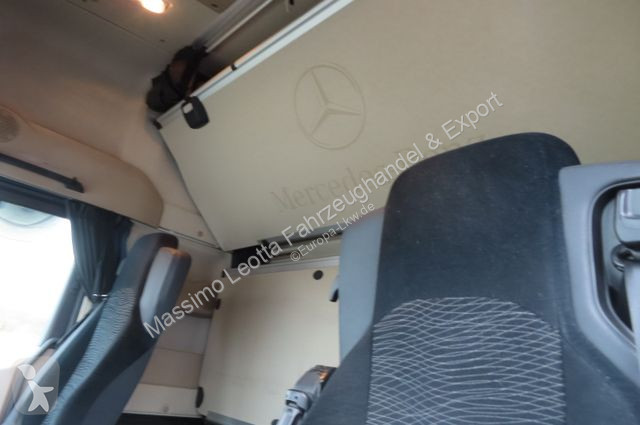Trekker Mercedes 1851 Big Space Retarder z.34