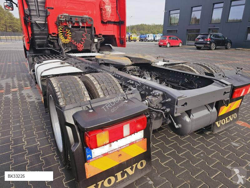 Tahač Volvo XXL NEW TIRES MANUAL 420 EURO 5 2011