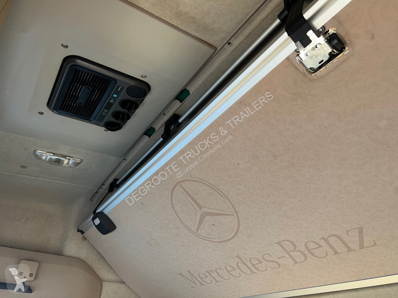 Trekker Mercedes 1845 BigSpace