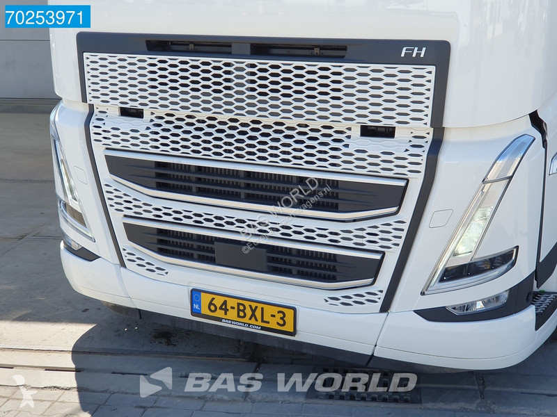 Tahač Volvo FH  6X2 NL-Truck XL VEB+ 2x Tanks...