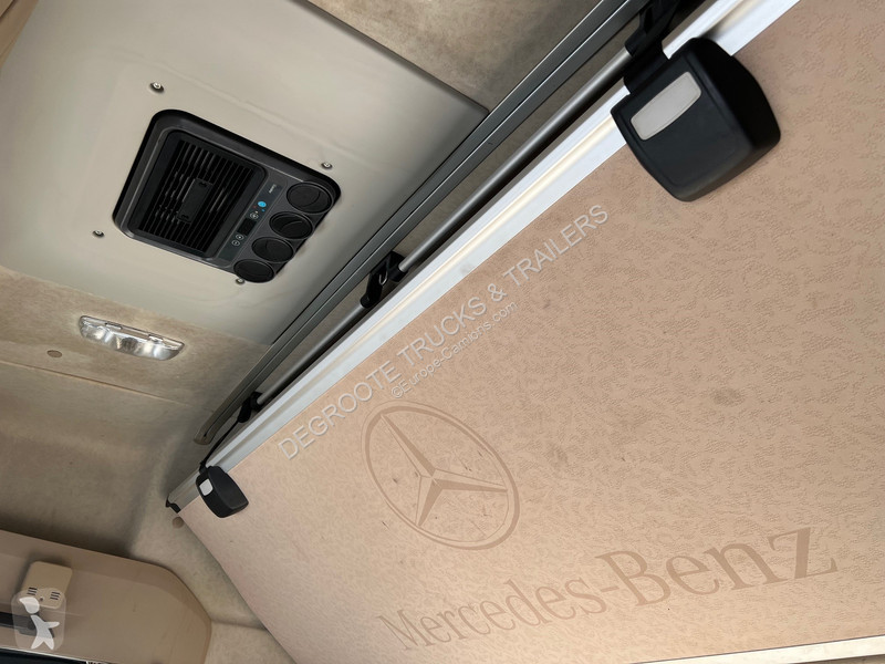 Traktor Mercedes 1845 Bigspace