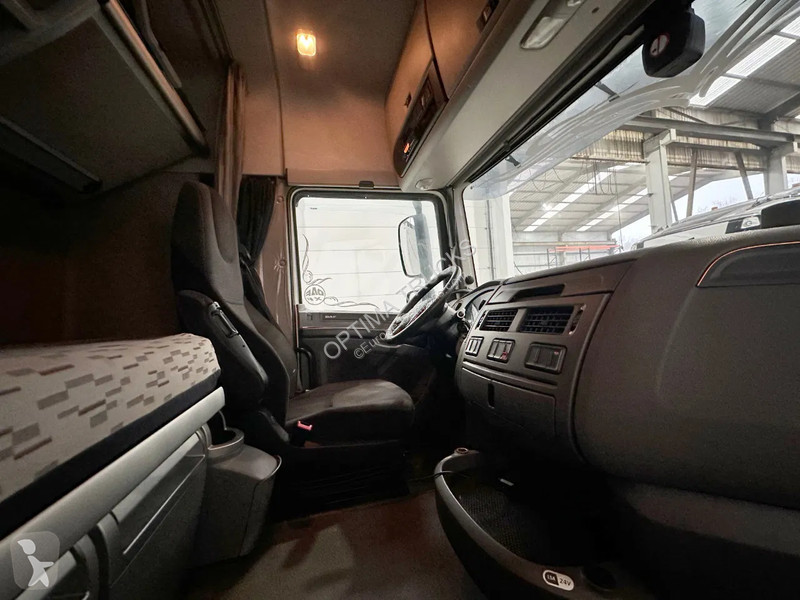 Traktor DAF SPACECAB / STANDAIRCO / ADR