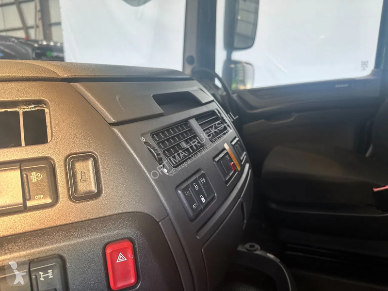 Tahač DAF 106440 SPACECAB /ADR /INTARDER