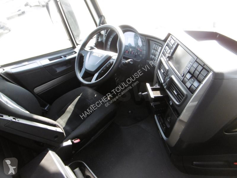Tracteur Iveco NP 460