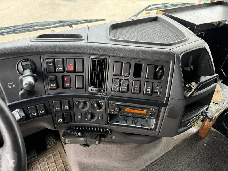 Traktor Volvo 500 8X2 - EURO 5 + LIFT/STEERING...