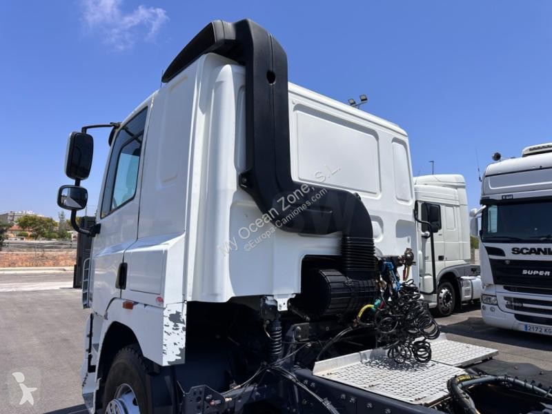 Tracteur DAF 410