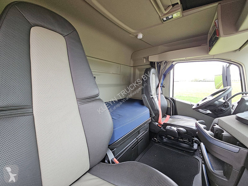 Tahač Volvo FH 500 FH5 6X2 STEERED PTO
