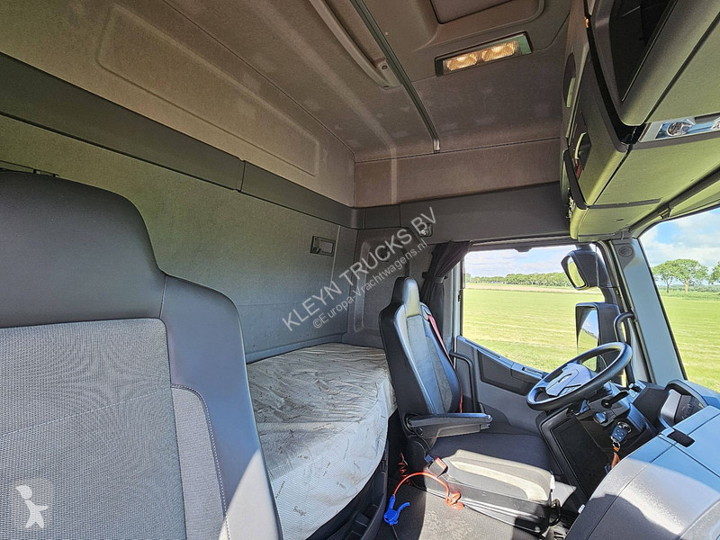 Traktor Renault T 430