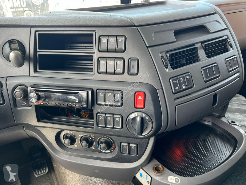 Tahač DAF 440 FTP 6x2