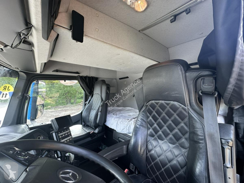 Tracteur Mercedes 3363