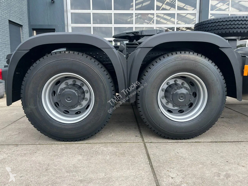 Tahač Mercedes 3348 S 6x4 Tractor Head