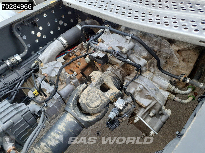 Tahač Mercedes 1845 4X2 ClassicSpace Retarder...
