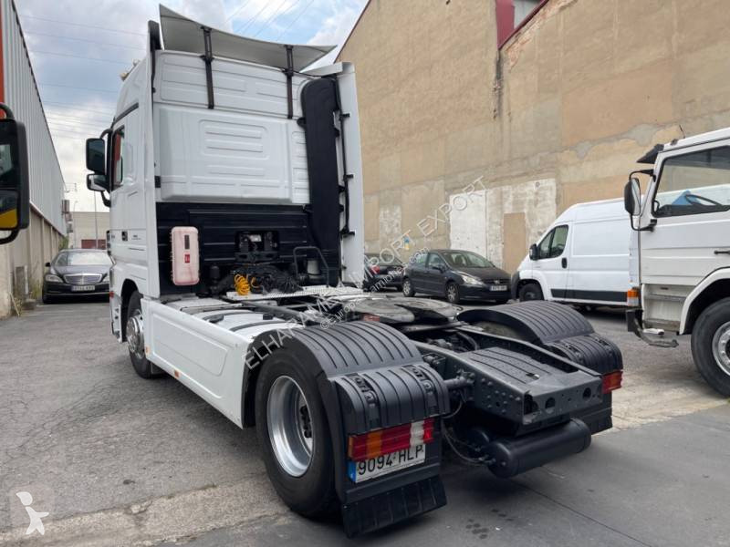Traktor Mercedes