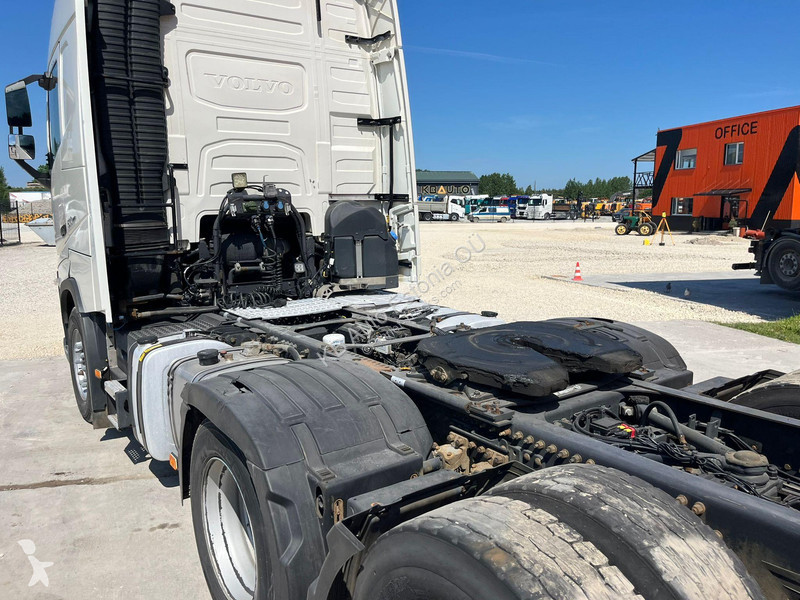 Tahač Volvo 500 6x2 GLOBE XL / HYDRAULICS /...