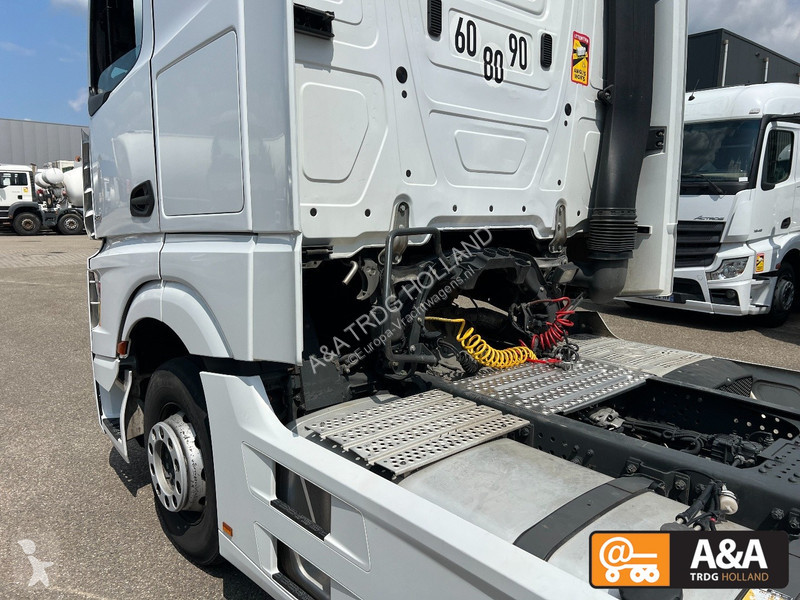 Trekker Mercedes ACTROS 1845  MP5 MIRRORCAM...