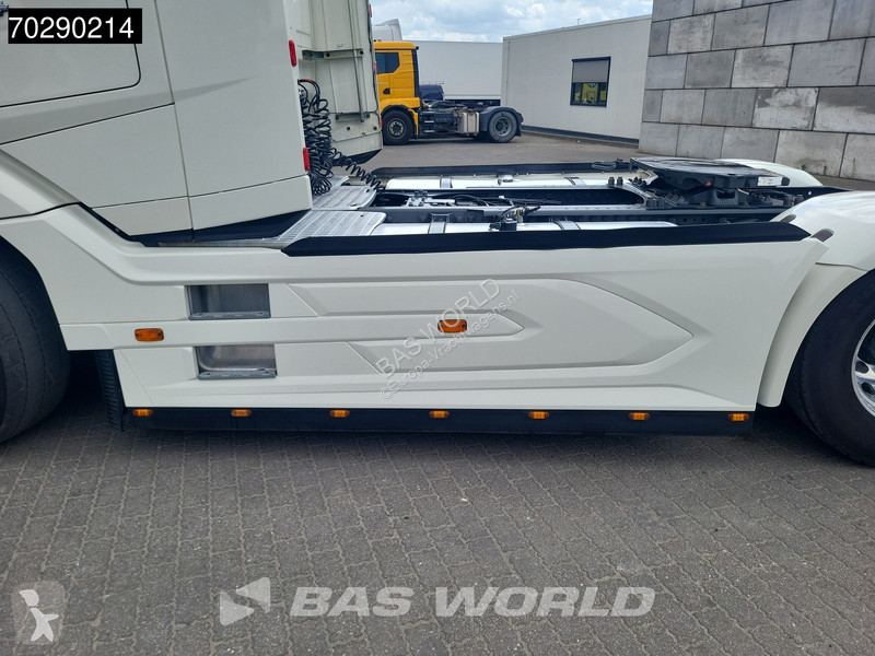 Tahač DAF + 530 4X2 Retarder 2x Tanks...