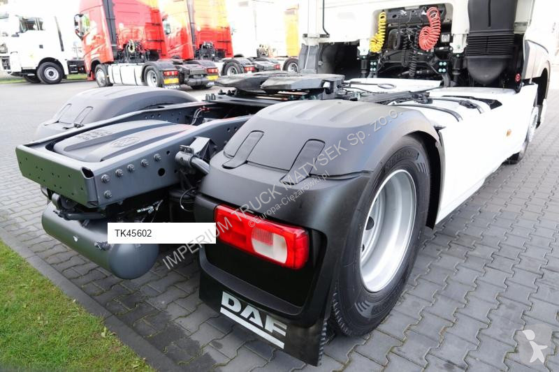 Traktor DAF XF 530