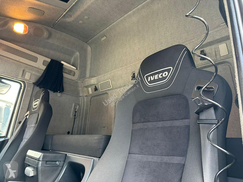 Traktor Iveco 460