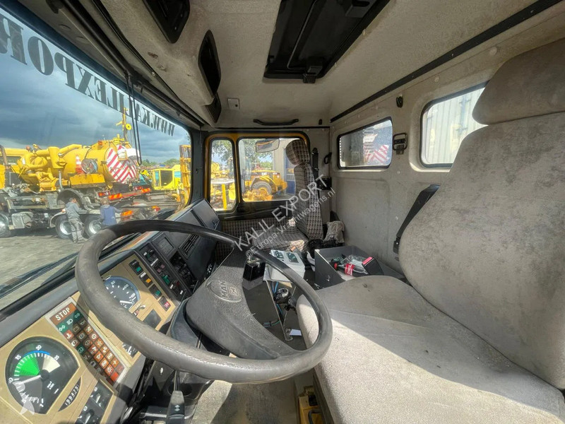 Traktor MAN Heavy Duty Tractor (6x4) 4x4 +2...