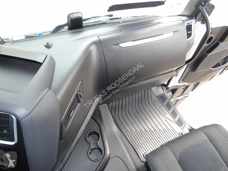 Traktor Iveco 490 + RETARDER + 93.000KM