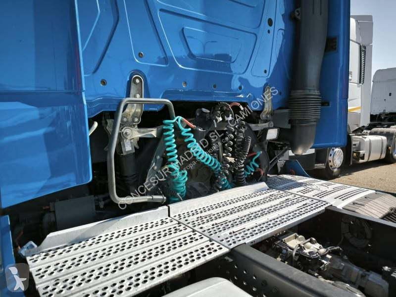 Traktor Mercedes