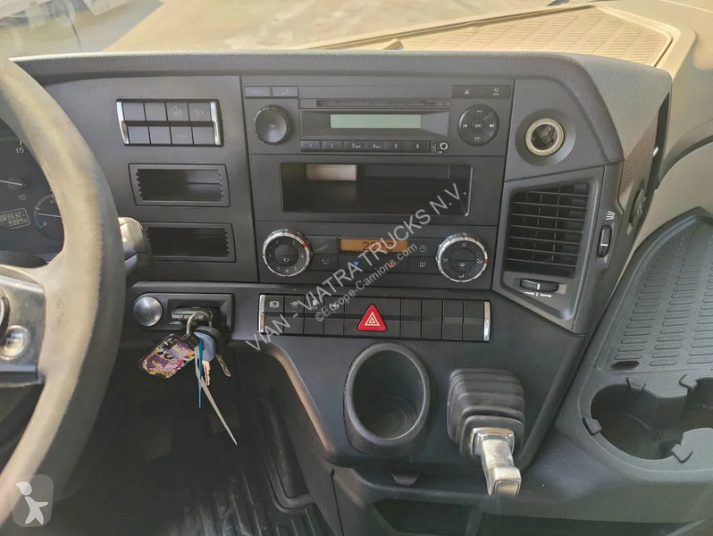 Traktor Mercedes 1842 LS Buetec 5