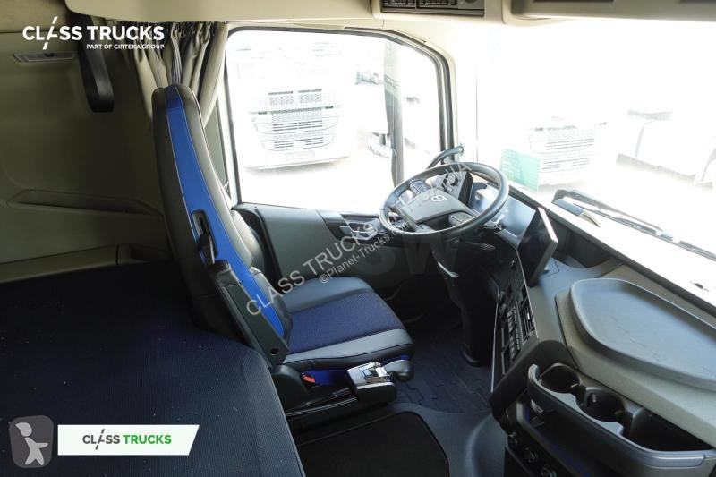 Traktor Volvo 500 Globetrotter XL Varios