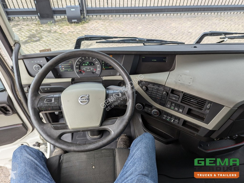 Traktor Volvo 0 4x2 Euro6 0 4x2 Globetrotter...