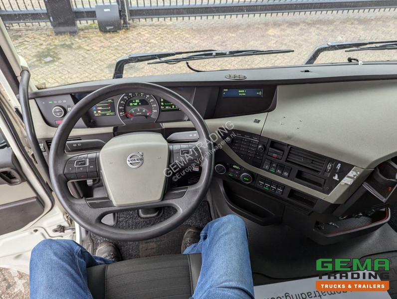 Tractor Volvo 0 4x2 Euro6 0 4x2 Globetrotter...