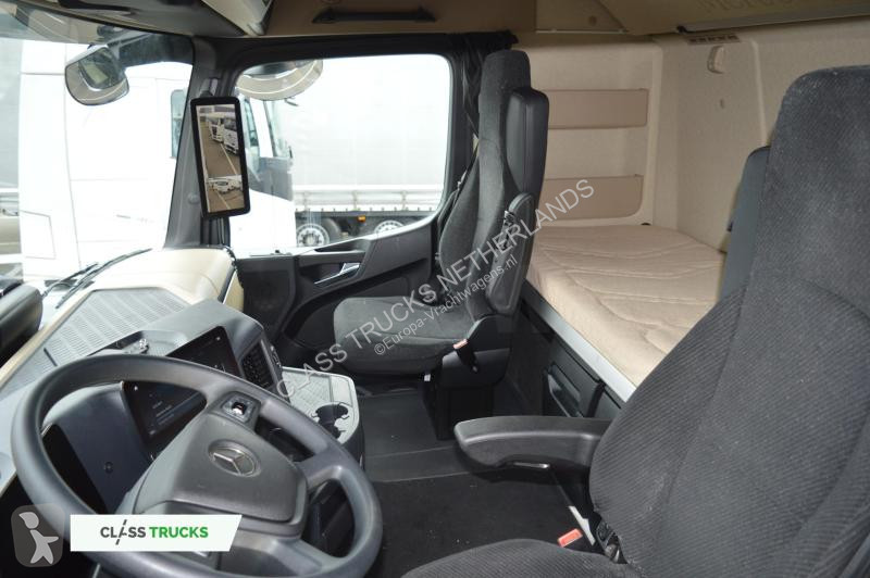 Trekker Mercedes 5 1845 BigSpace
