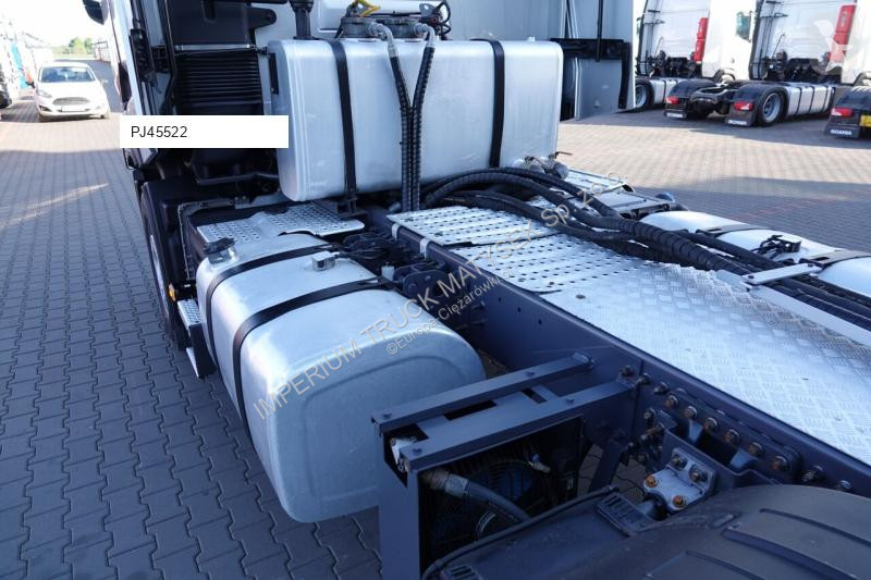 Traktor Renault C 520