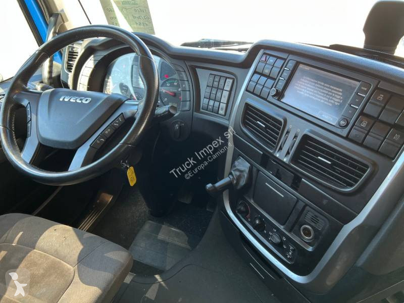 Traktor Iveco