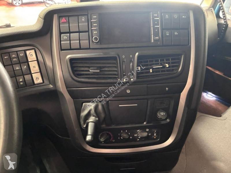 Traktor Iveco