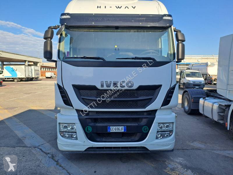 Traktor Iveco