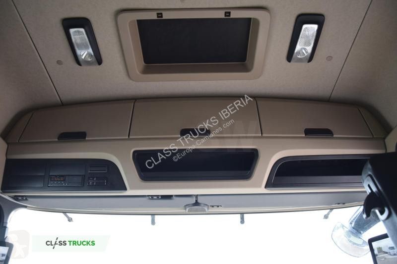 Traktor Mercedes 5 1845 BigSpace Max tanks