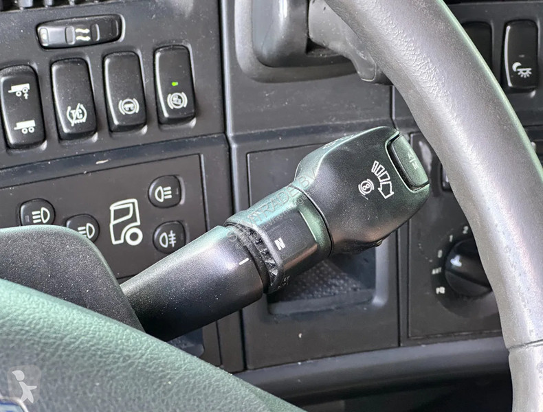 Traktor Scania R410 TOPINE RETARDER 2X TANKS...