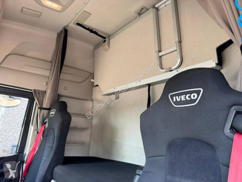 Traktor Iveco