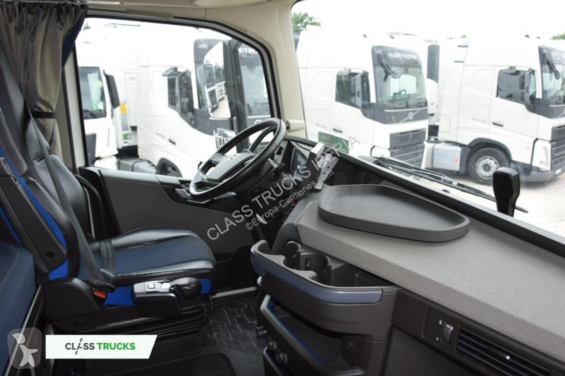Traktor Volvo 500 Globetrotter XL