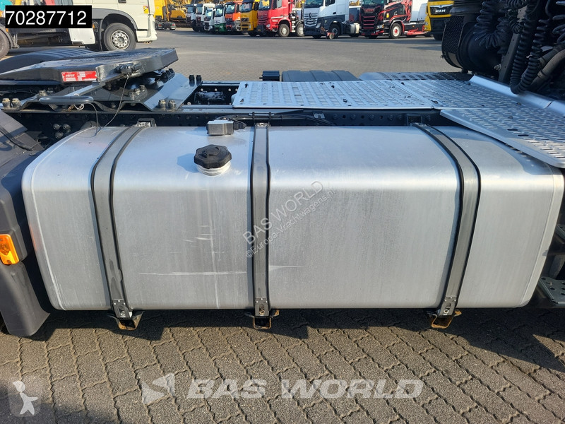 Tahač Iveco S-Way 570 4X2 Retarder Navi ACC LED...